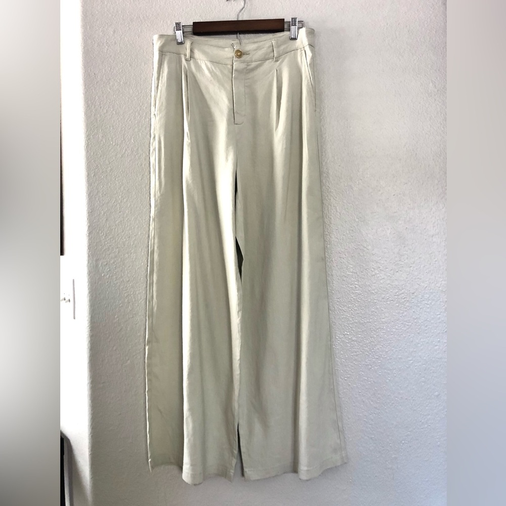 NWOT INC International Concepts Wide-Leg Pants in Light Cream